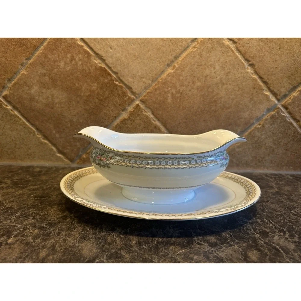 1930s Noritake China Rodista 590 Gravy Boat with Attached Plate Nice Gold Trim